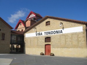 Bodegas Lopez de Heredia img 5579 300x224 De puente en La Rioja yuso vino suso rioja millan haro españa bodegas